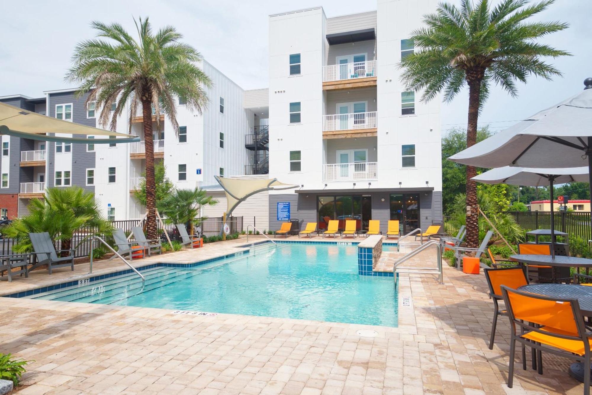 Deluxe One Bedroom Apartment Gainesville Exterior photo